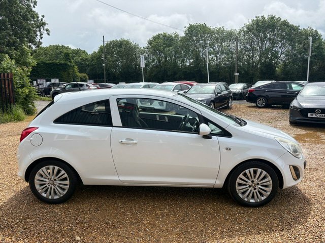 Vauxhall Corsa 16V Energy Hatchback White #6