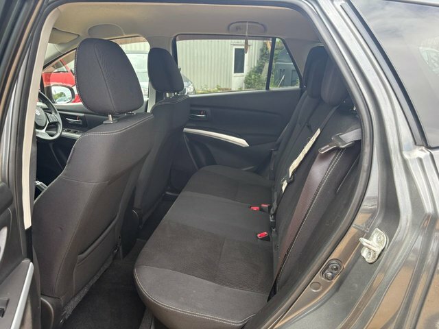 Suzuki SX4 S Cross Silver #38