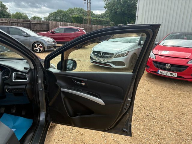 Suzuki SX4 S Cross Silver #34