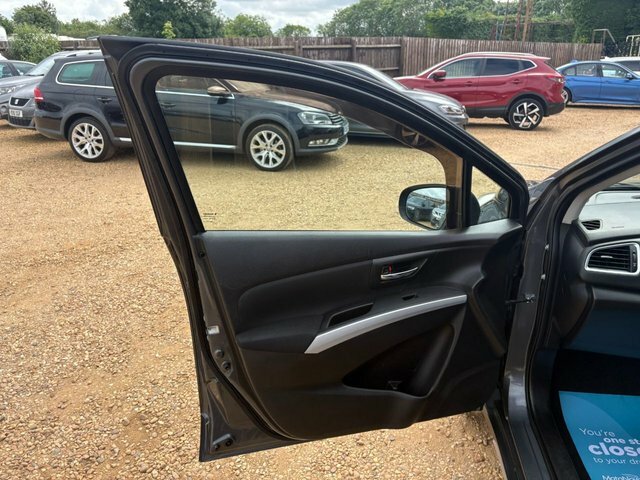 Suzuki SX4 S Cross Silver #43