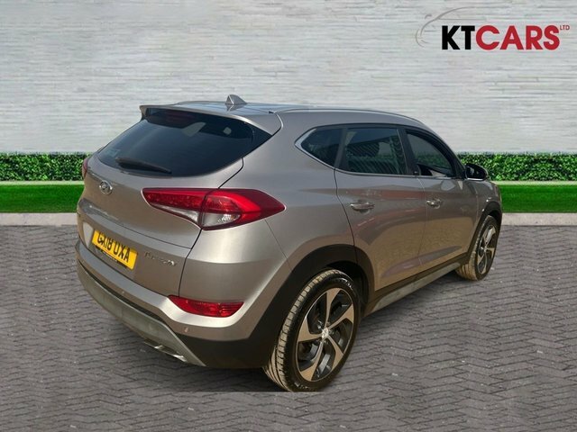 Hyundai Tucson T-gdi Sport Edition Suv White #5