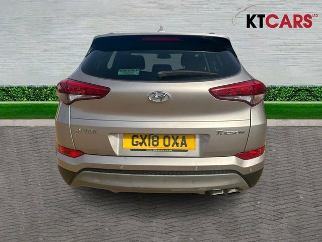 Hyundai Tucson T-gdi Sport Edition Suv White #6