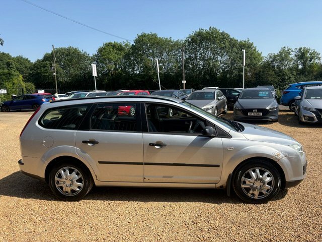 Ford Focus 1.6 Zetec Climate Green #6