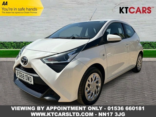 Toyota Aygo Vvt-i X-play Hatchback White