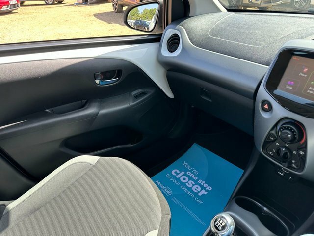 Toyota Aygo Hatchback  #26
