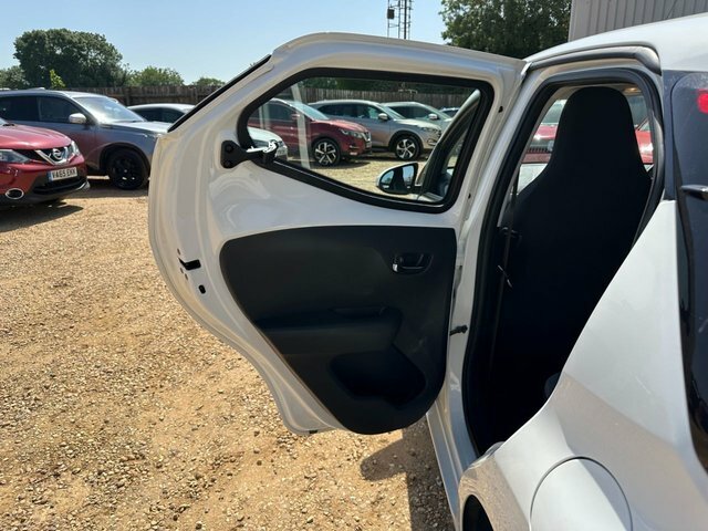 Toyota Aygo Hatchback  #32
