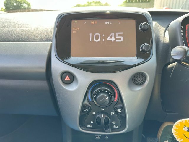 Toyota Aygo Hatchback  #18