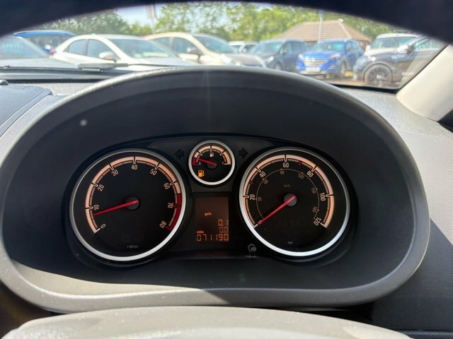Vauxhall Corsa 1.4 Se 98 Bhp Brown #12