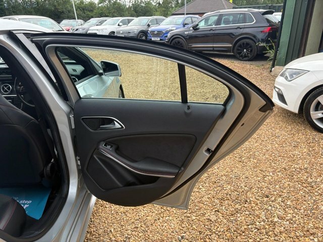 Mercedes-Benz A Class 1.5 Sport Euro 5 Ss Black #29