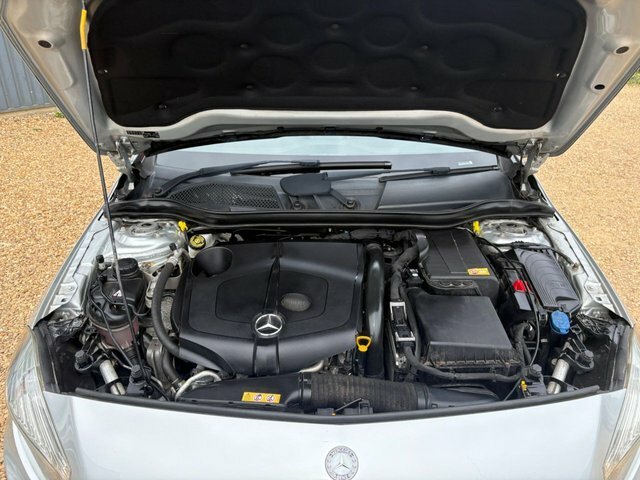 Mercedes-Benz A Class 1.5 Sport Euro 5 Ss Black #43