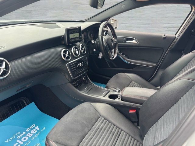 Mercedes-Benz A Class 1.5 Sport Euro 5 Ss Black #2