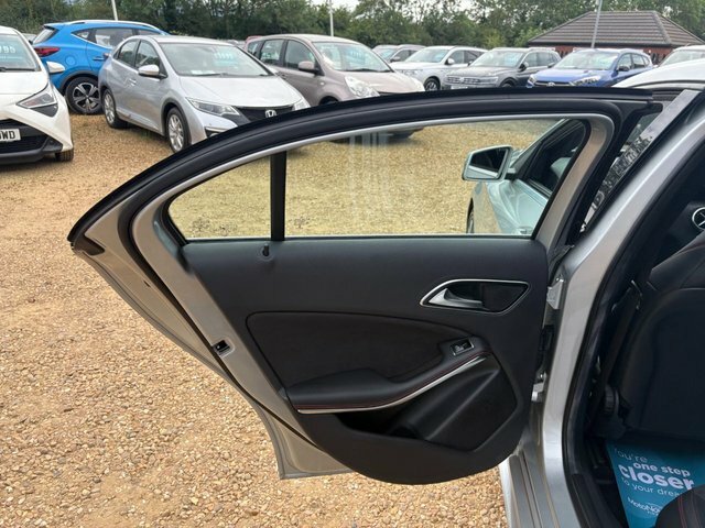 Mercedes-Benz A Class 1.5 Sport Euro 5 Ss Black #34
