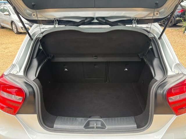 Mercedes-Benz A Class 1.5 Sport Euro 5 Ss Black #38