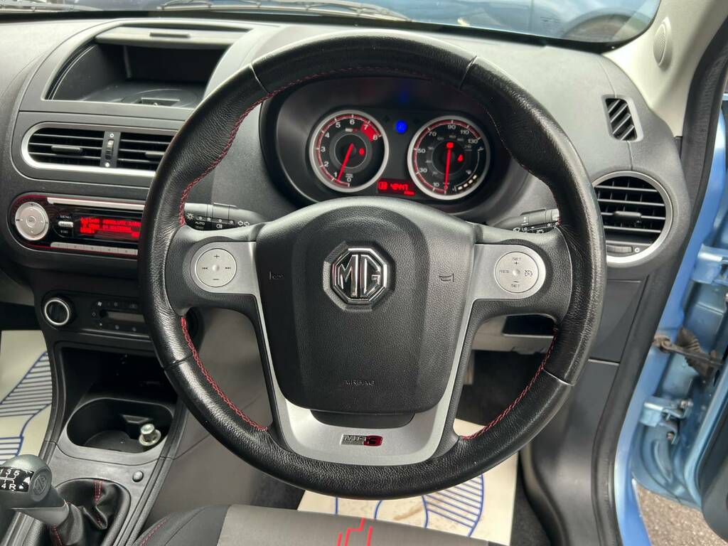 MG MG3 3 Form Sport Vti-tech Red #14