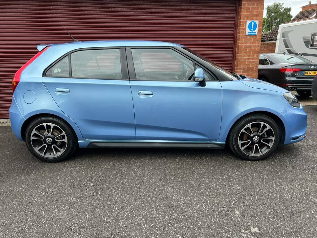 MG MG3 3 Form Sport Vti-tech Red #7