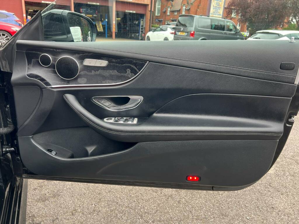 Mercedes-Benz E Class E400 4Matic Amg Line 9G-tronic Black #19