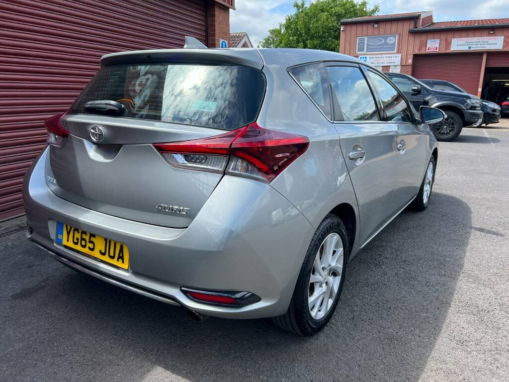 Toyota Auris 1.2T Icon Grey #5