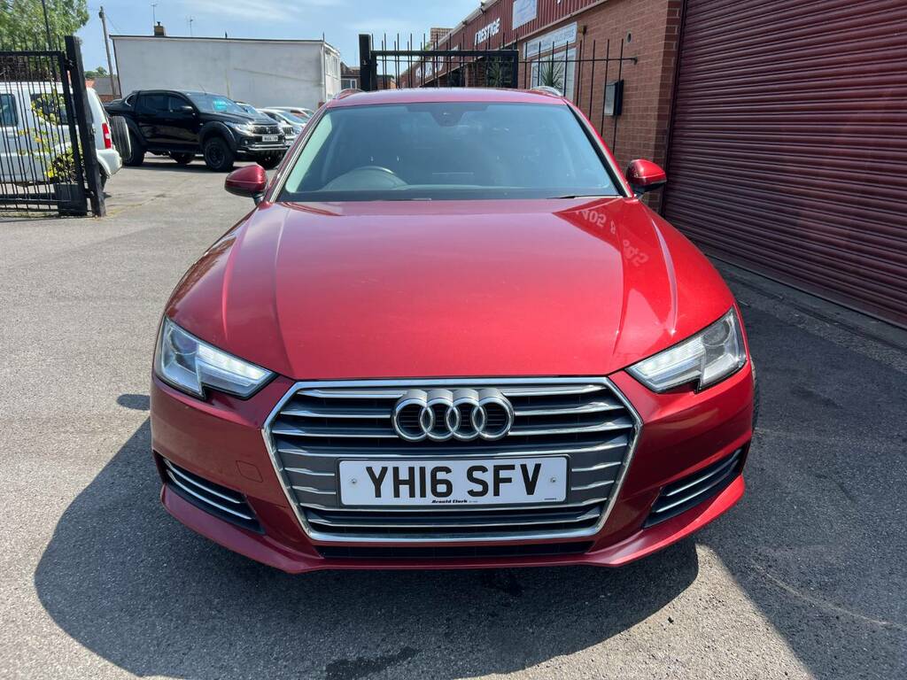Audi A4 2.0 Tdi Ultra Sport Red #2