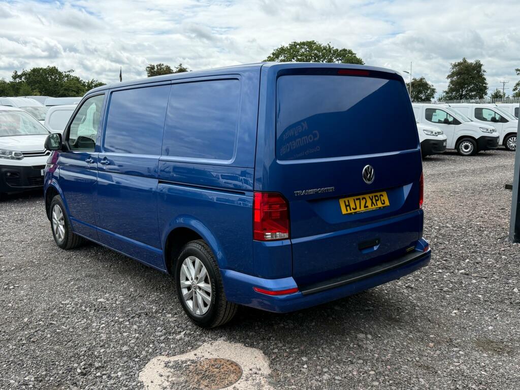 Volkswagen Transporter 2.0 Tdi T28 Highline Dsg Fwd Swb Euro 6 Ss HJ72XPG Blue #5