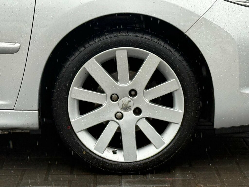 Peugeot 207 Active White #10