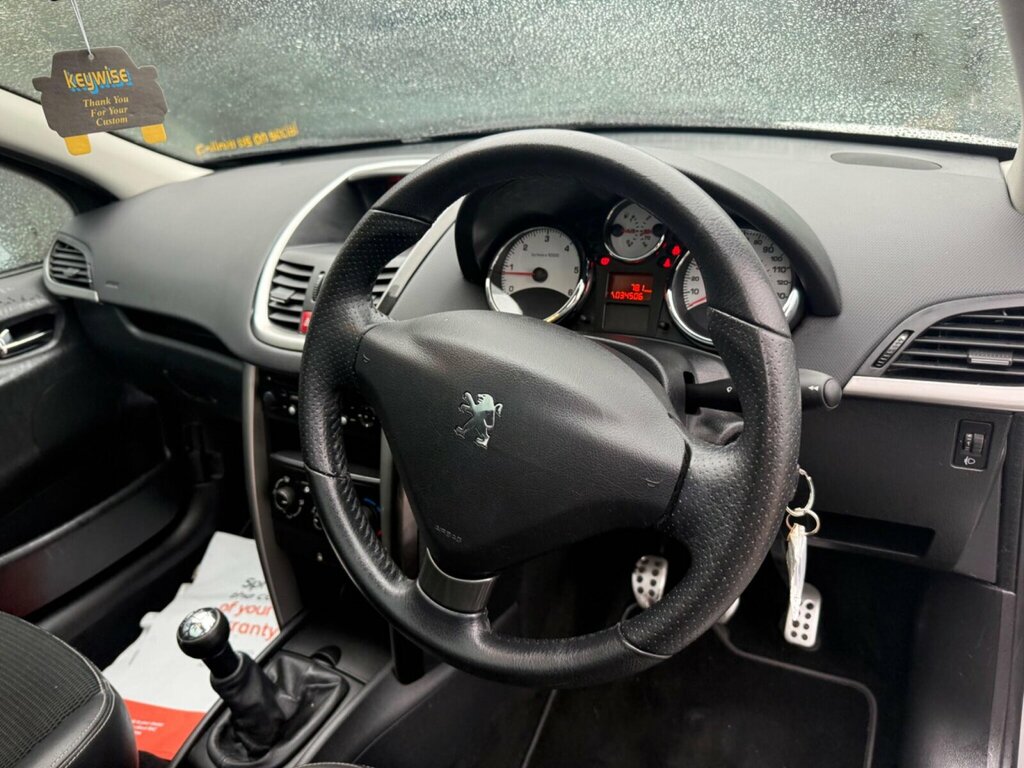 Peugeot 207 Active White #14