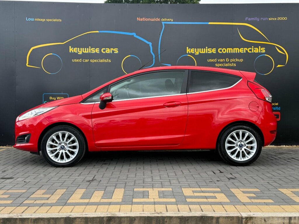 Ford Fiesta 1.0T Ecoboost Titanium X Euro 5 Ss CE14OPP Red #2