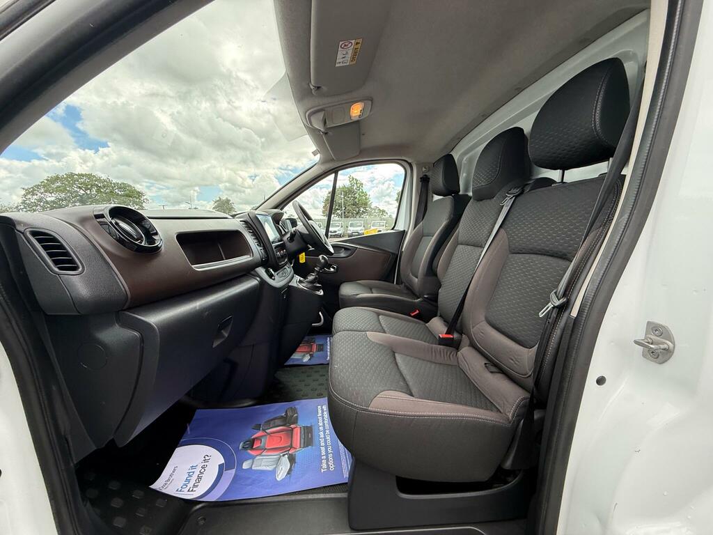 Fiat Talento White #14