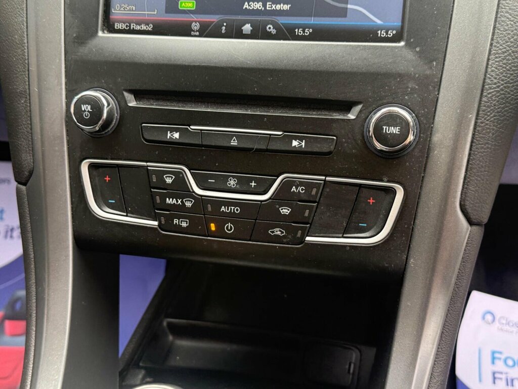 Ford Mondeo Hatchback Black #29