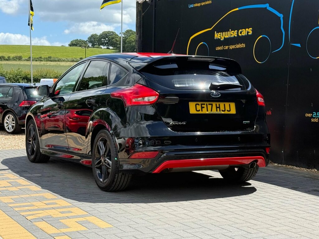 Ford Focus 1.5T Ecoboost Zetec S Black Edition Euro 6 Ss 5 Black #3