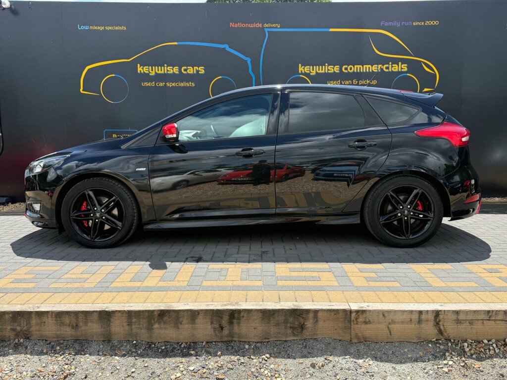Ford Focus 1.5T Ecoboost Zetec S Black Edition Euro 6 Ss 5 Black #2