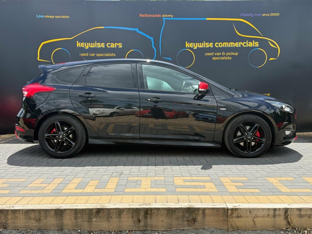 Ford Focus 1.5T Ecoboost Zetec S Black Edition Euro 6 Ss 5 Black #6