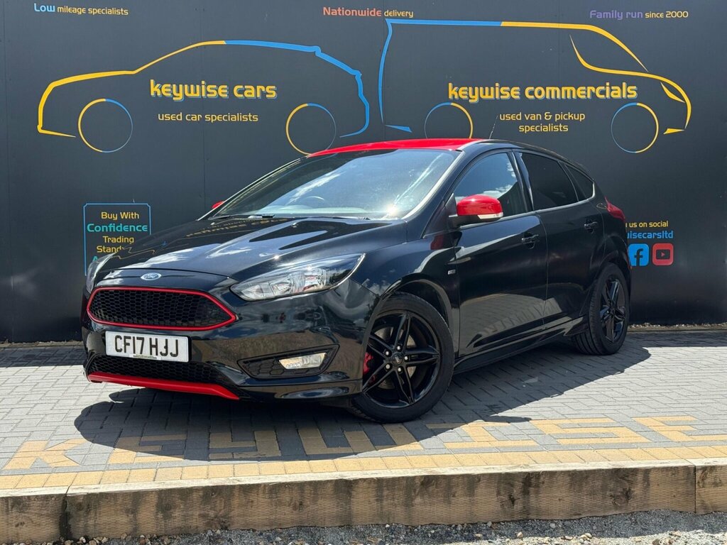 Ford Focus 1.5T Ecoboost Zetec S Black Edition Euro 6 Ss 5 Black