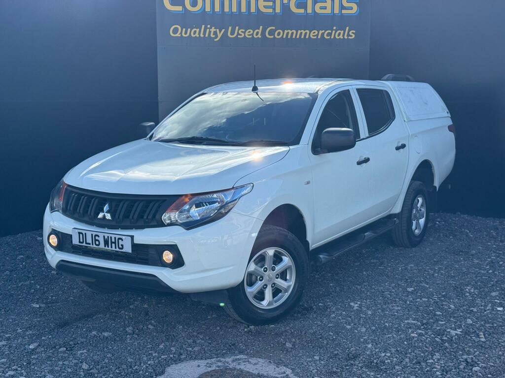 Mitsubishi L200 2.4 Di-d Dc 4Life 4Wd Euro 5 Ss White #2