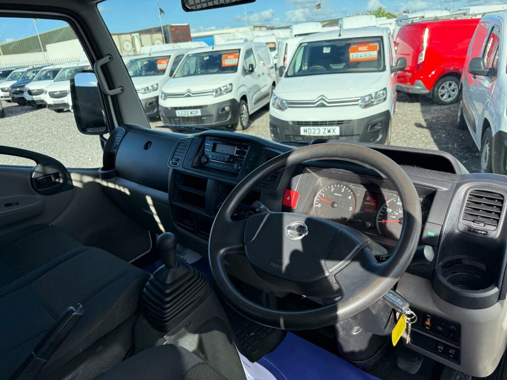 Nissan NT400 Cabstar 3.0 Dci 35.13 Tipper L1 White #8