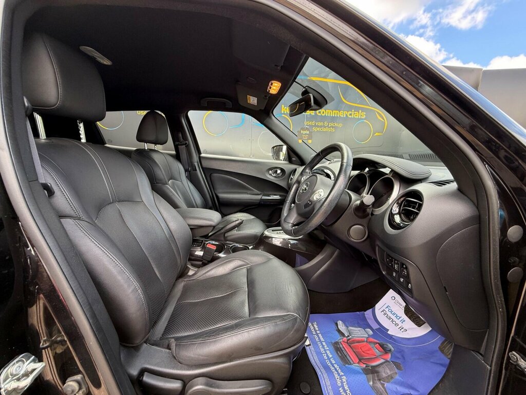 Nissan Juke Red #13