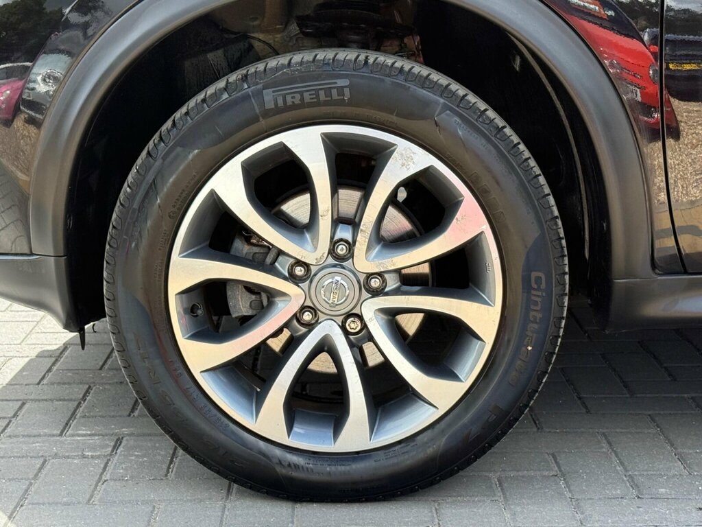 Nissan Juke Red #11