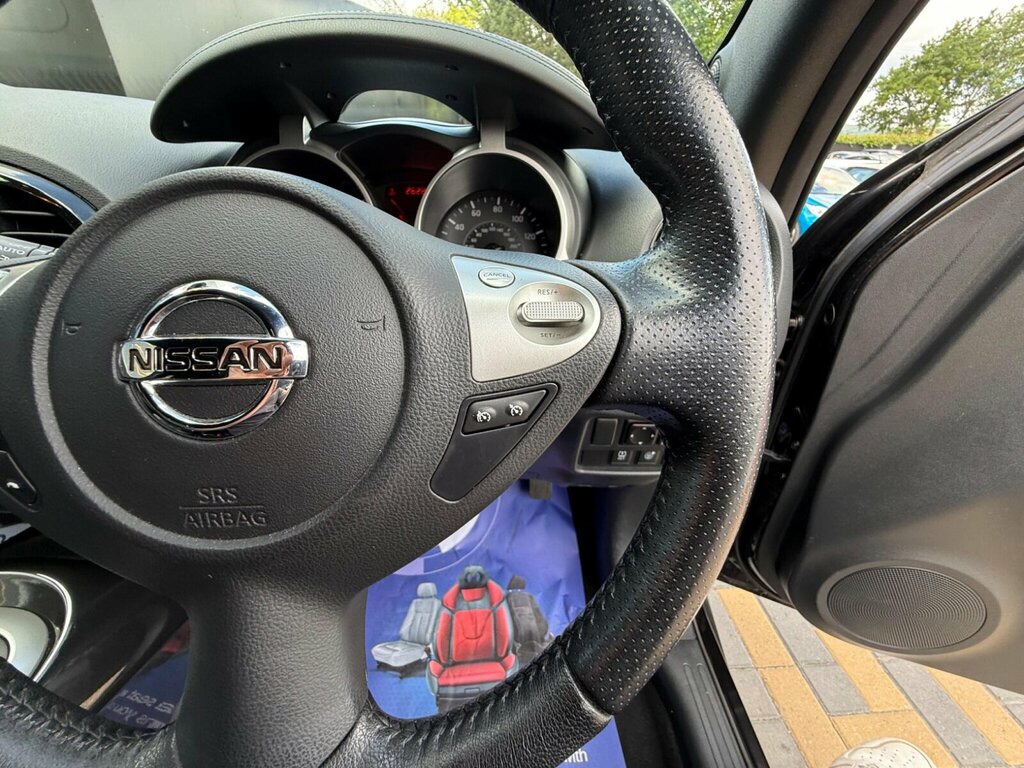 Nissan Juke Red #24