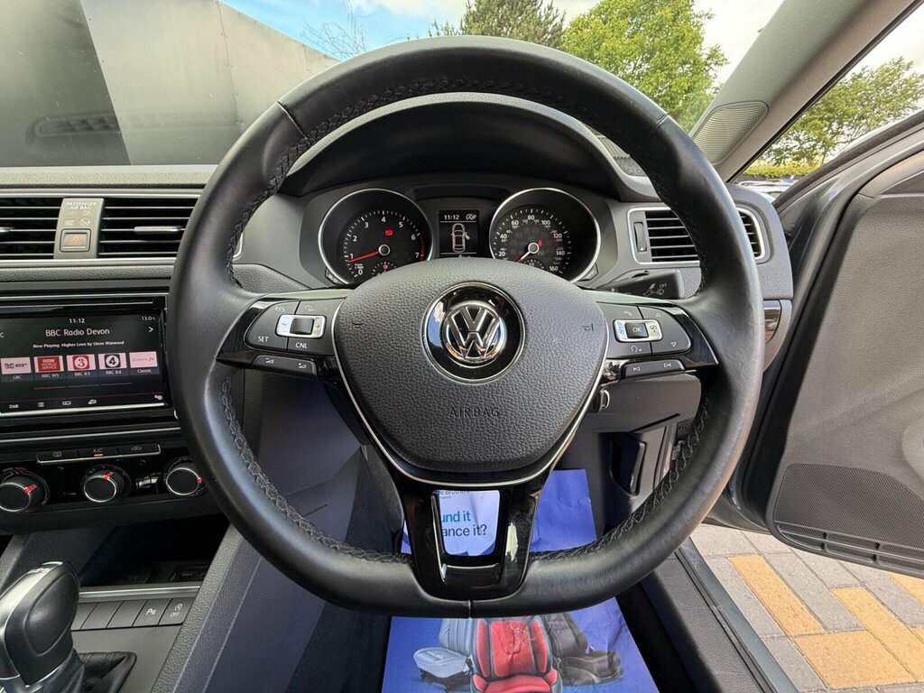Volkswagen Jetta 2.0 Se Tdi Bluemotion Technology Dsg 109 Bhp Black #22