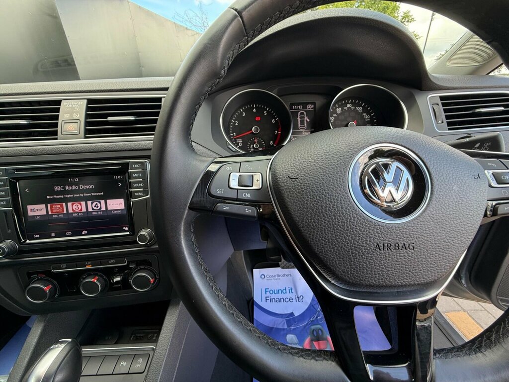 Volkswagen Jetta 2.0 Se Tdi Bluemotion Technology Dsg 109 Bhp Black #23