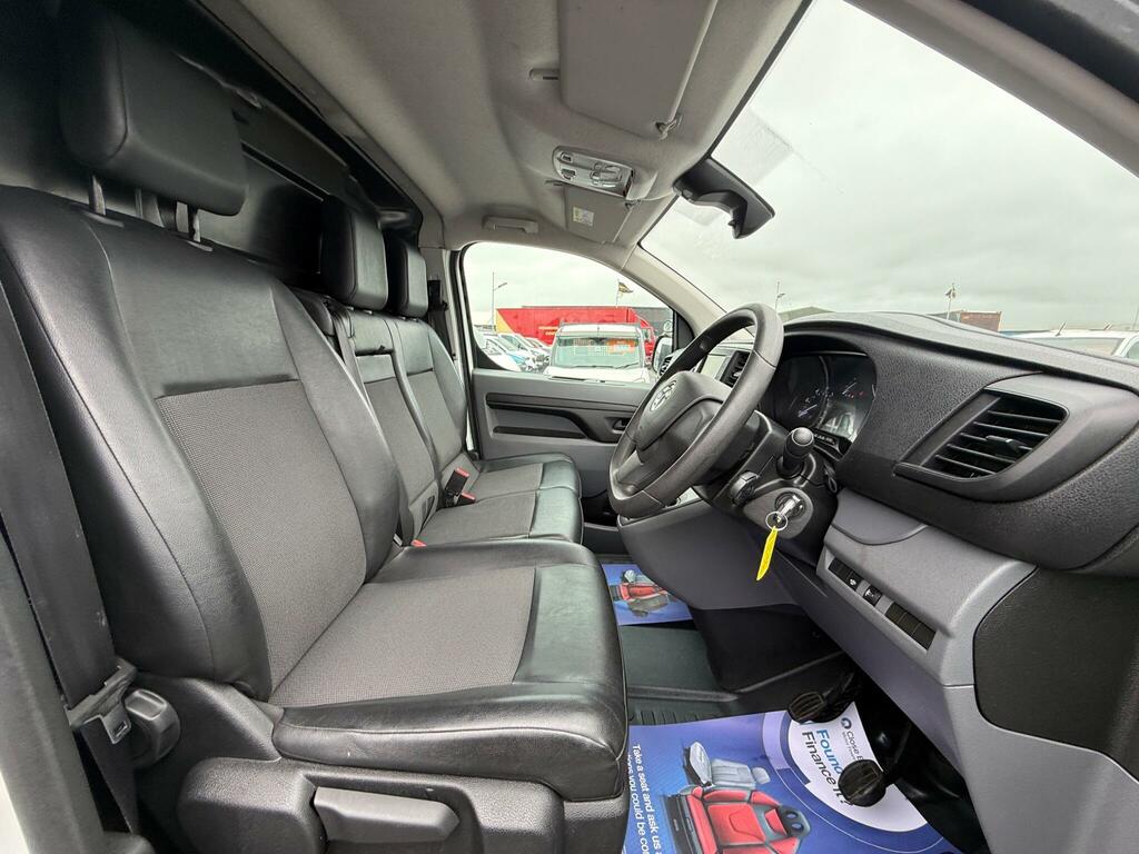 Vauxhall Vivaro 1.6 Combi Cdti 9 Silver #12