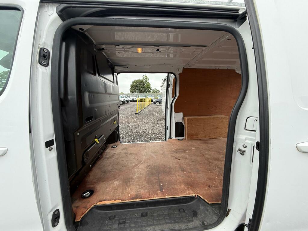 Vauxhall Vivaro 1.6 Combi Cdti 9 Silver #18