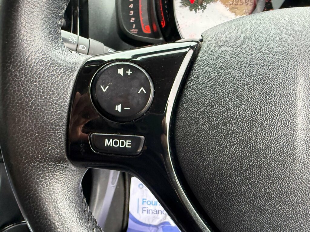 Citroen C1 Feel White #23