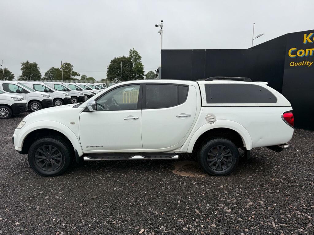 Mitsubishi L200 2.5 Di-d Barbarian Black 4Wd Euro 5 Lb White #3
