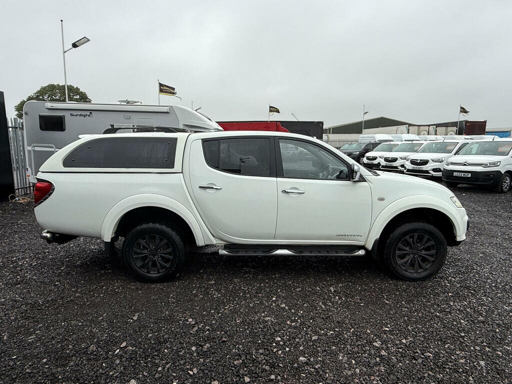 Mitsubishi L200 Van Di Green #7