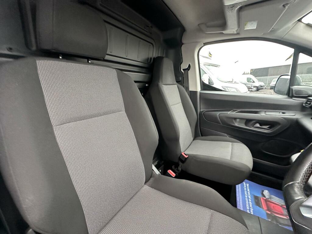 Vauxhall Combo 1.5 Turbo D 2000 Sportive Panel Van Man Grey #14