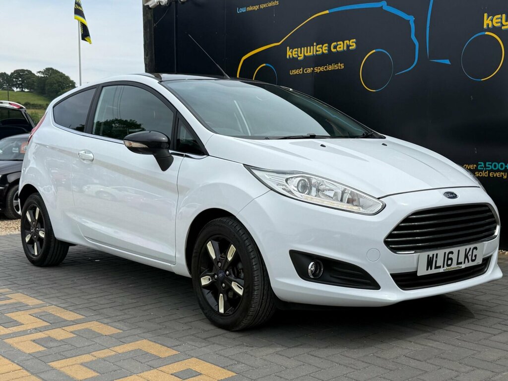 Ford Fiesta 1.0T Ecoboost Zetec White Edition Euro 6 Ss White #6