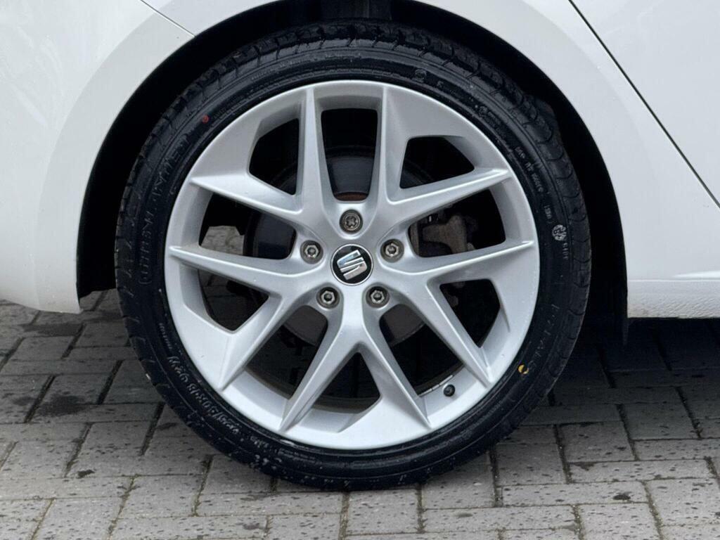 Seat Leon 1.6 Tdi Se Dynamic Technology Sport Tourer Euro 6 Silver #10