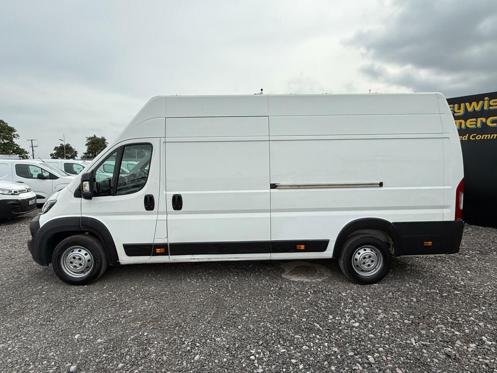 Peugeot Boxer 2.2 Bluehdi 435 Professional L4 H3 Euro 6 Ss White #3