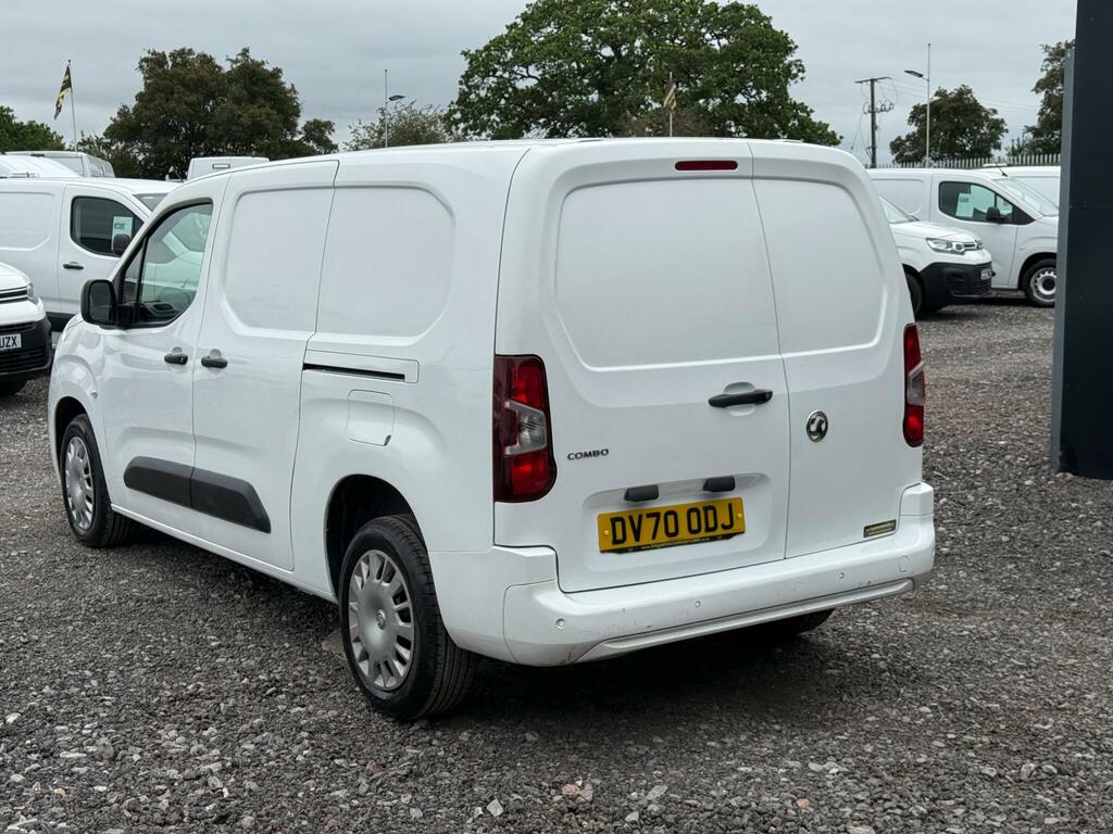 Vauxhall Combo 1.5 Turbo D 2300 Sportive L2 H1 Euro 6 Ss White #4