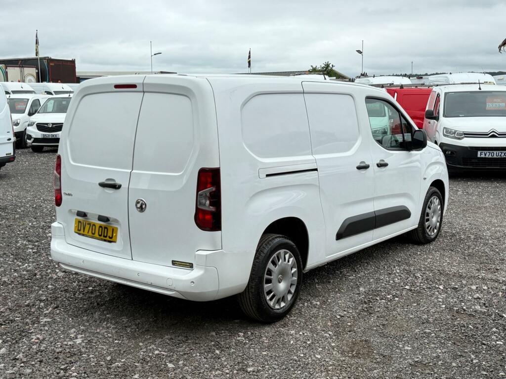 Vauxhall Combo 1.5 Turbo D 2300 Sportive L2 H1 Euro 6 Ss White #6